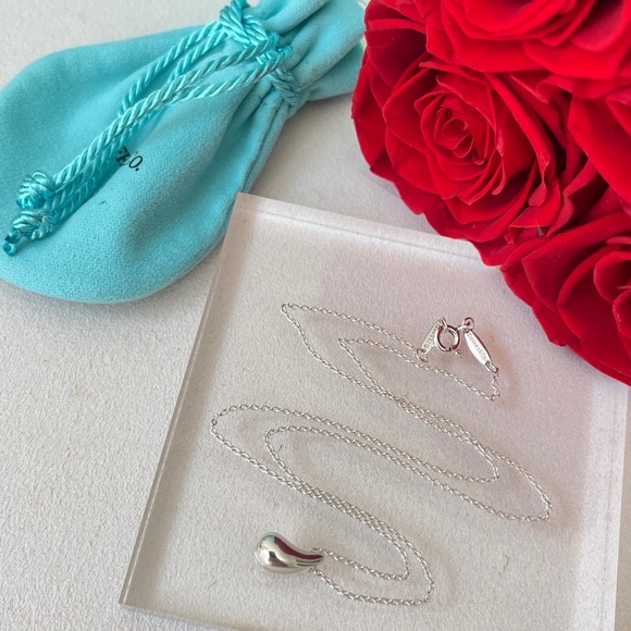 Tiffany & Co. Elsa Peretti Teardrop Pendant in Silver 16” NEW $315 - Picture 1 of 11